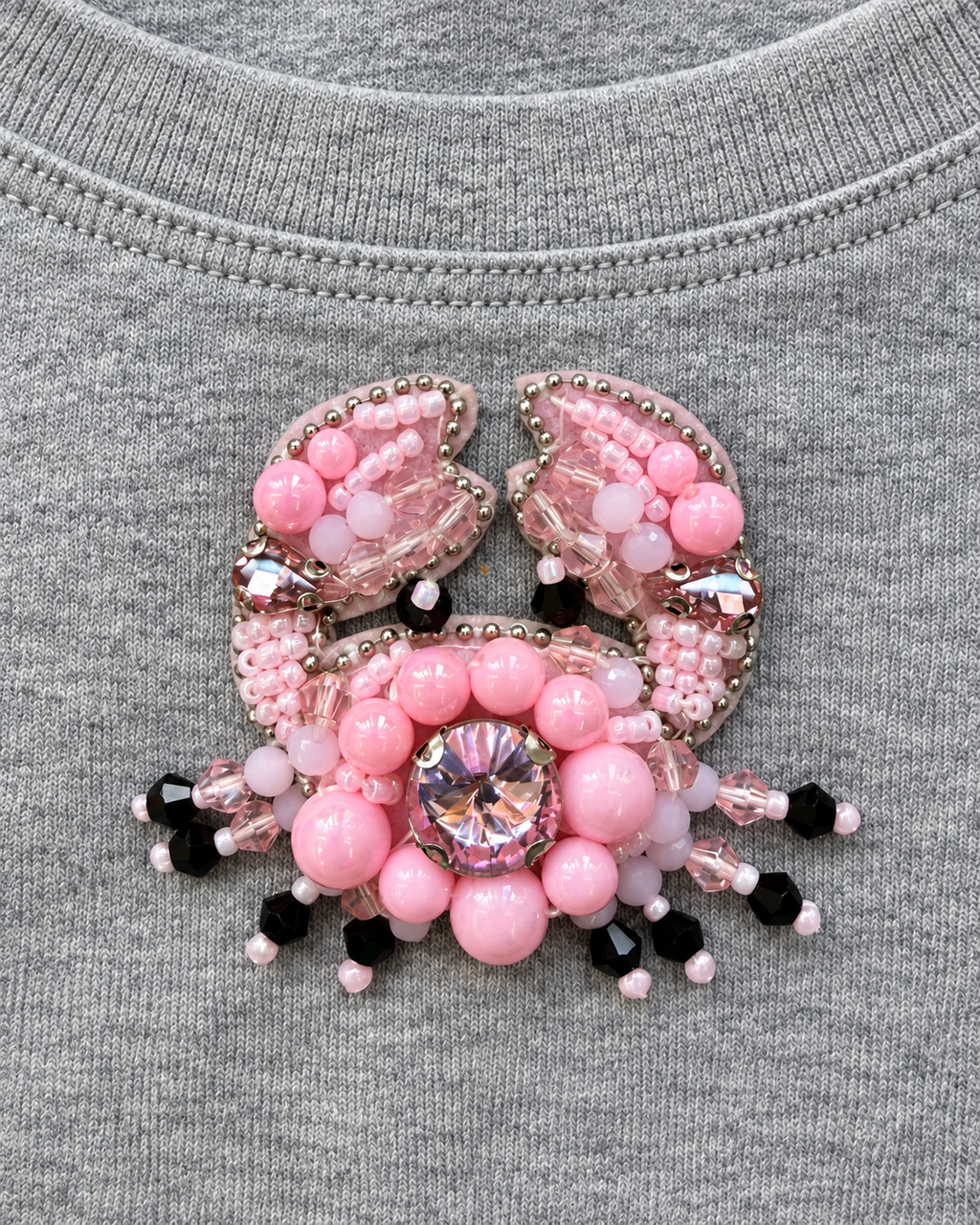 Tres BOH, Le Crab Sleeved Top   🦀